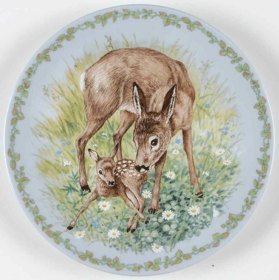Nature's Children The Fawn - No Box by Royal Copenhagen-1