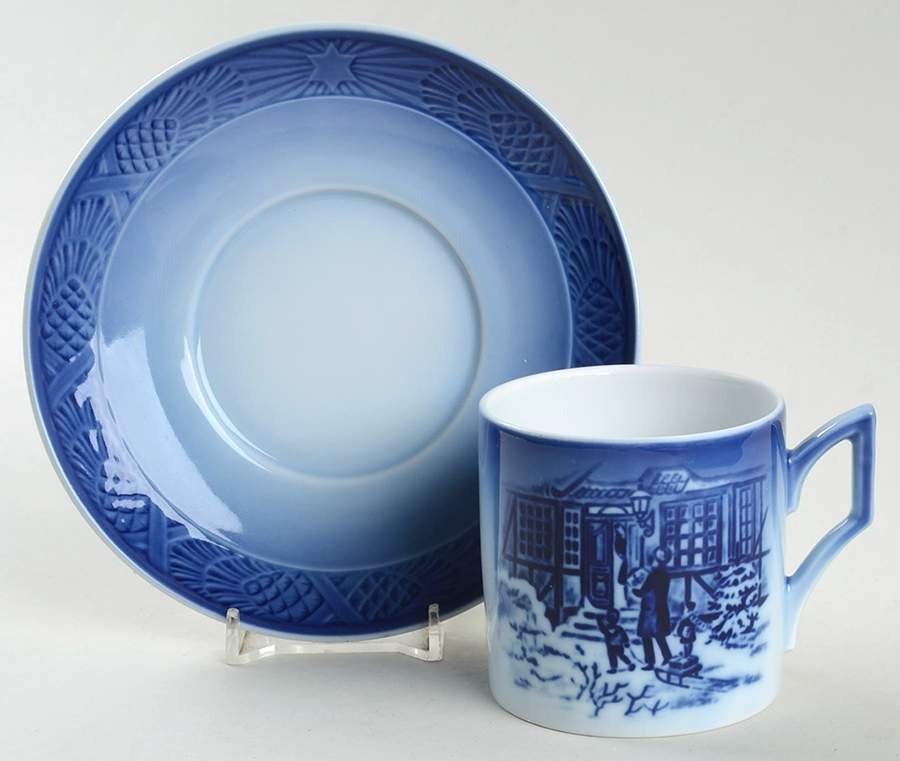 Christmas Cup & Saucer Christmas Shopping - No Box by Royal Copenhagen-1
