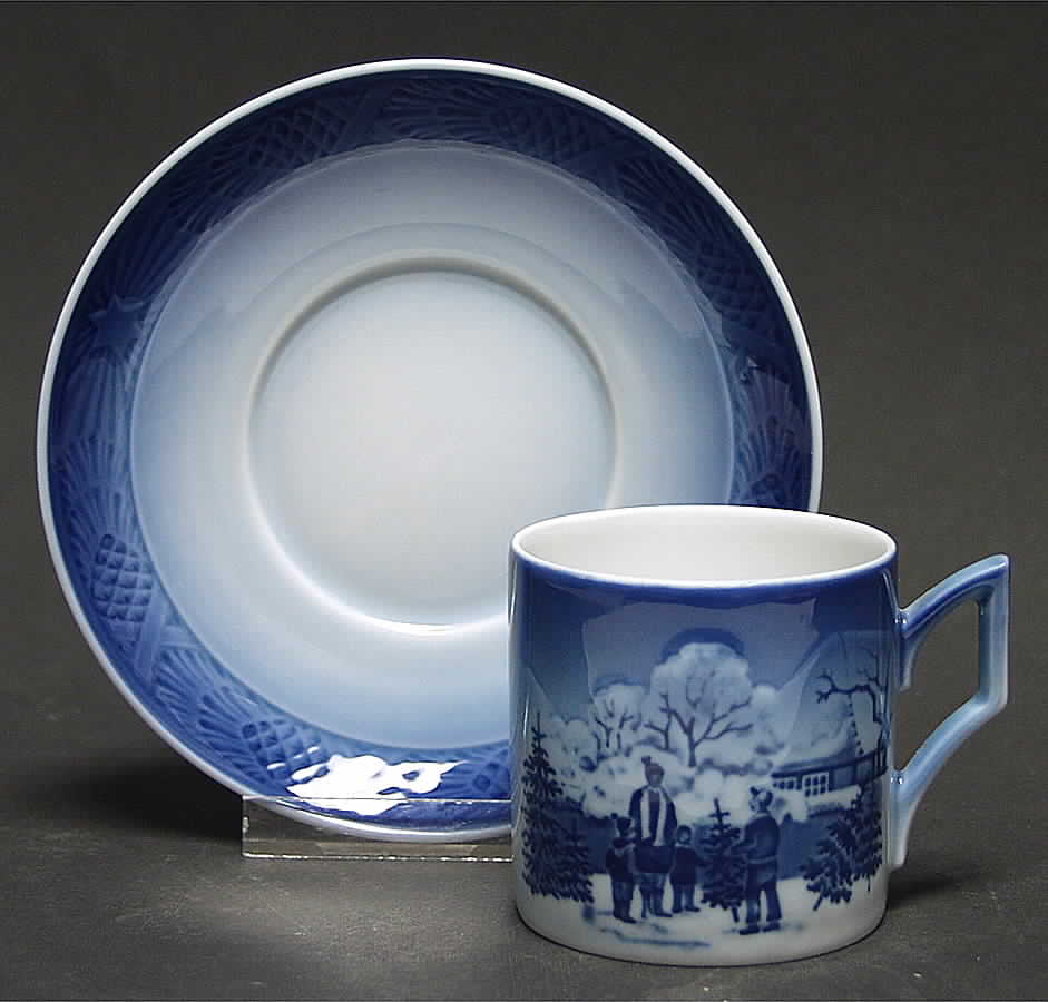 Christmas Cup & Saucer Roskilde Cathedral - No Box by Royal Copenhagen-1