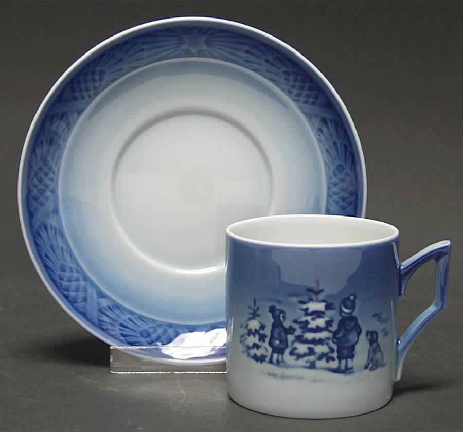 Christmas Cup & Saucer Awaiting The Christmas Train - No Box by Royal Copenhagen-1