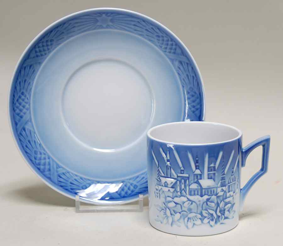 Christmas Cup & Saucer Copenhagen Christmas - Boxed by Royal Copenhagen-1