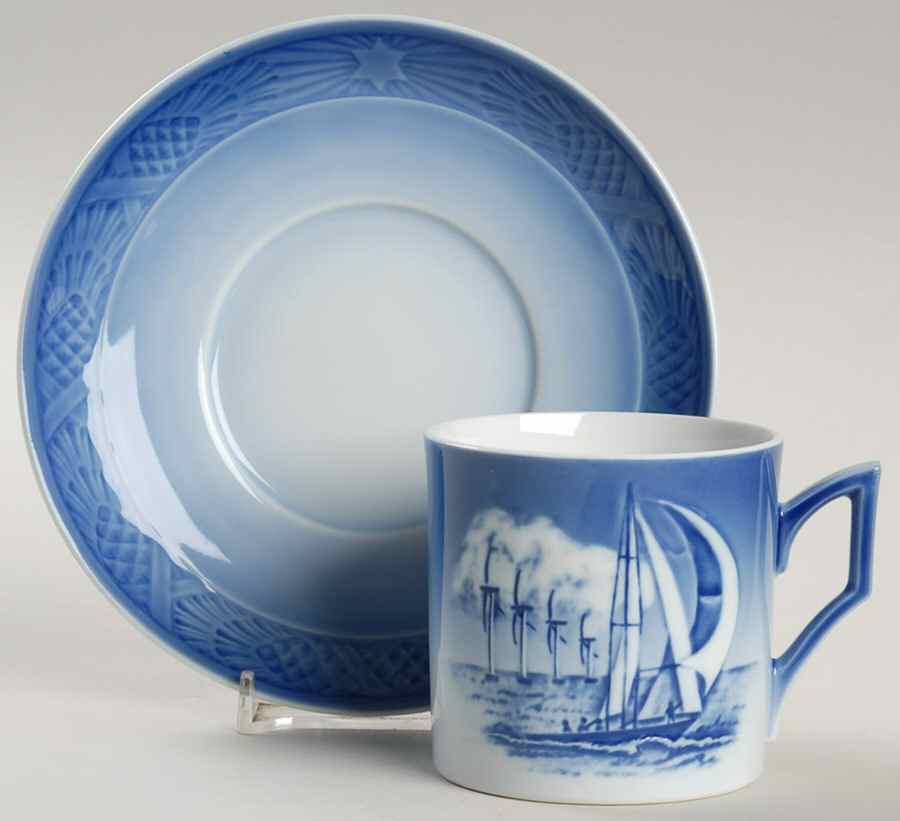 Christmas Cup & Saucer Horns Reef - Boxed by Royal Copenhagen-1