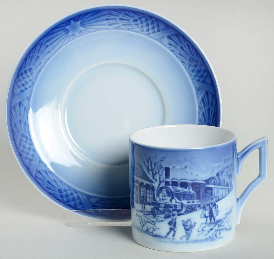 Christmas Cup & Saucer Arrival Of Christmas Guests - Boxed by Royal Copenhagen-1