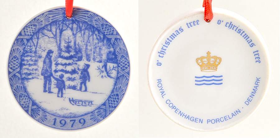 Christmas Ornament-Miniature Plate Choosing The Christmas Tree - With Box by Royal Copenhagen-1