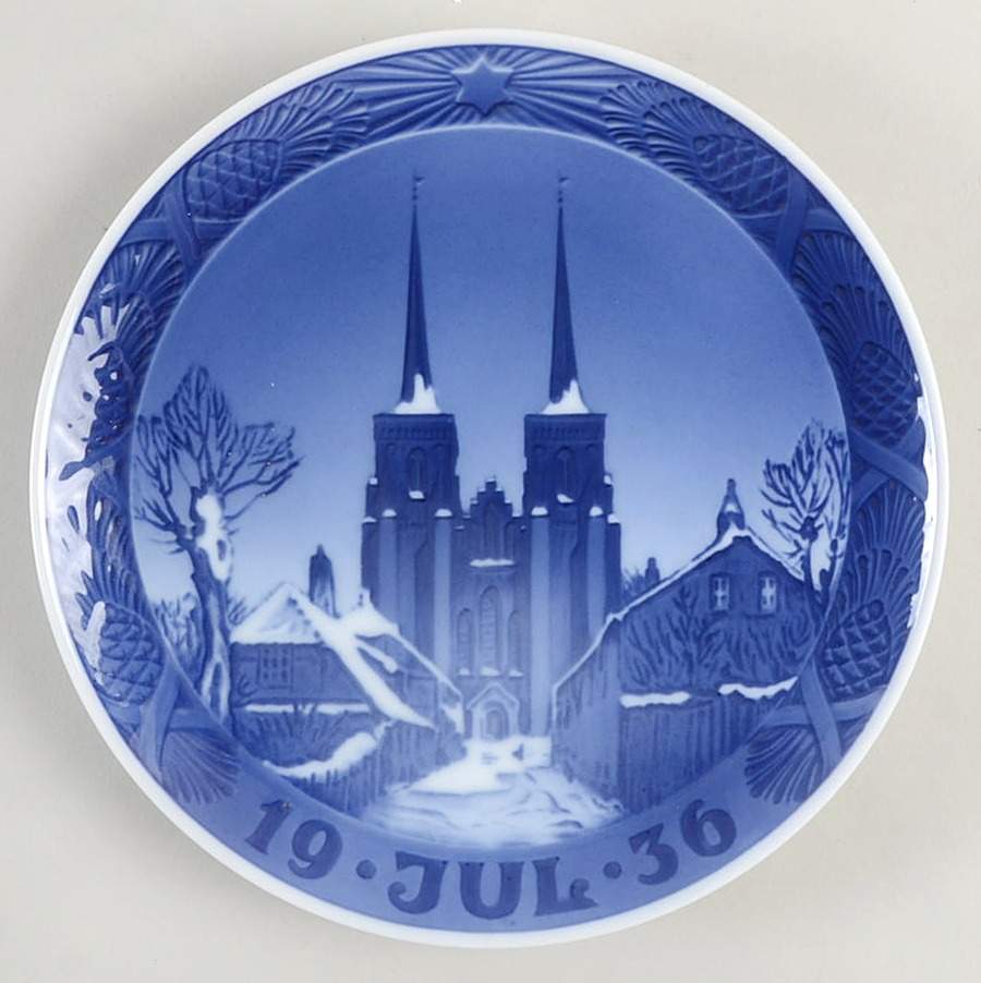 Annual Christmas Plate Roskilde Cathedral - No Box by Royal Copenhagen-1