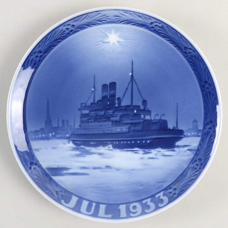 Annual Christmas Plate Ferry And The Great Belt - No Box by Royal Copenhagen-1
