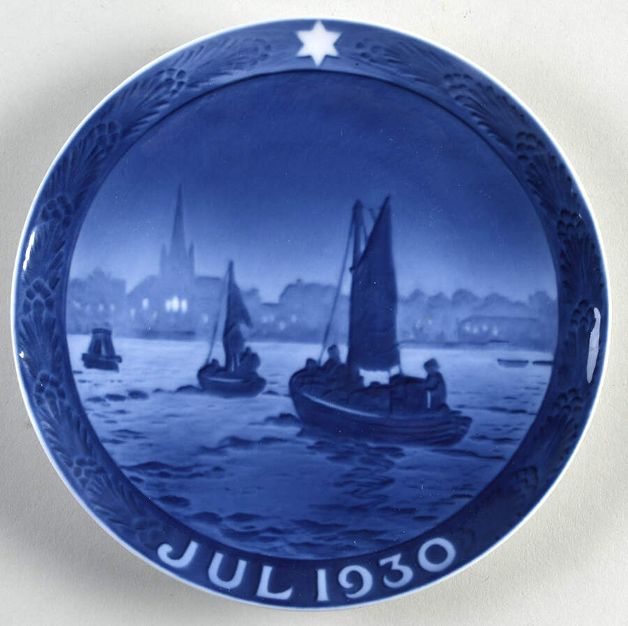 Annual Christmas Plate Fishing Boats - No Box by Royal Copenhagen-1