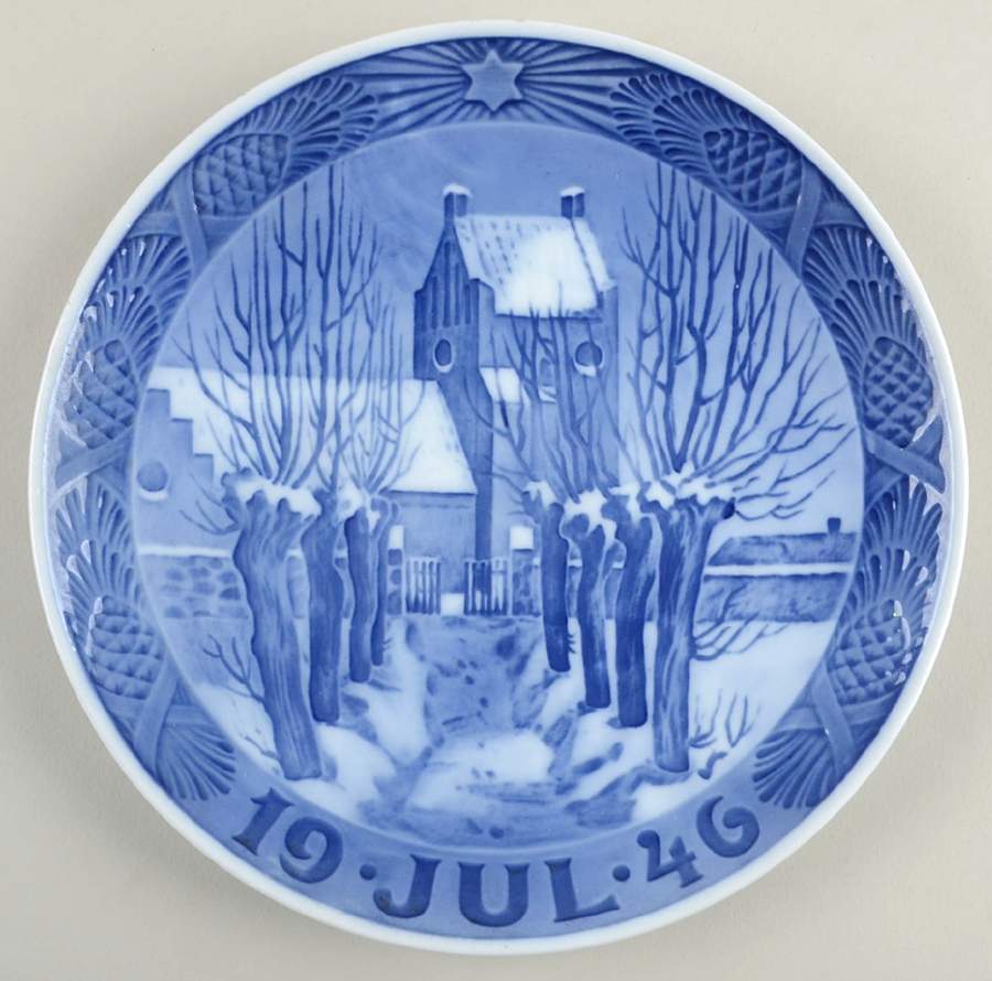 Annual Christmas Plate Zealand Village Church - No Box by Royal Copenhagen-1