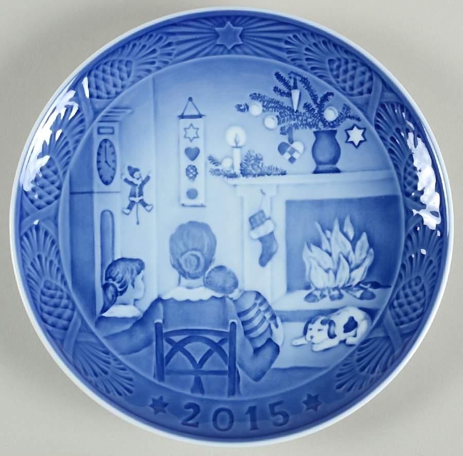 Annual Christmas Plate Christmas Days - With Box 108 by Royal Copenhagen-1