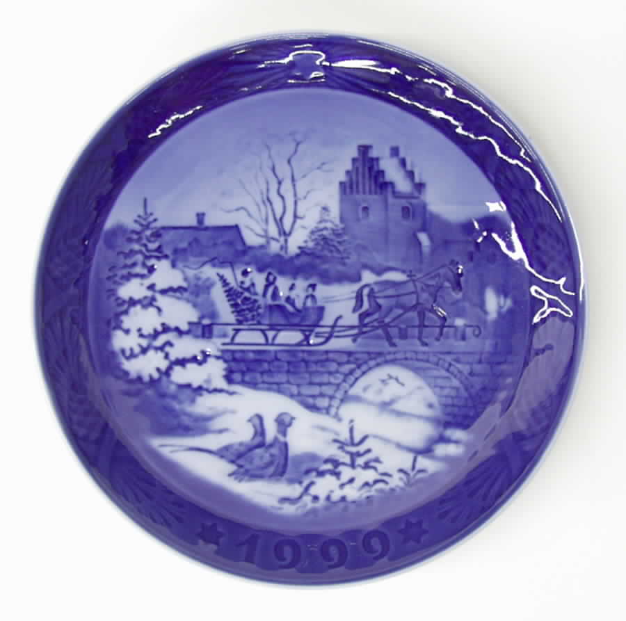 Annual Christmas Plate The Sleigh Ride - No Box by Royal Copenhagen-1