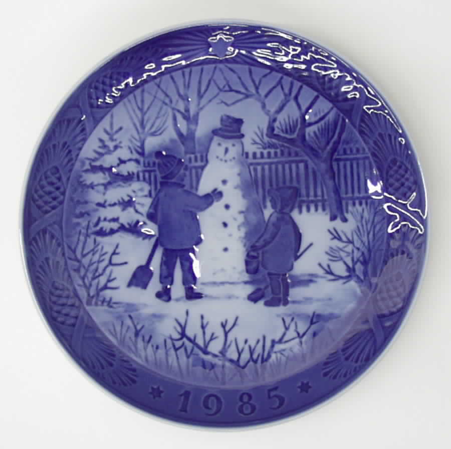Annual Christmas Plate The Snowman - No Box by Royal Copenhagen-1