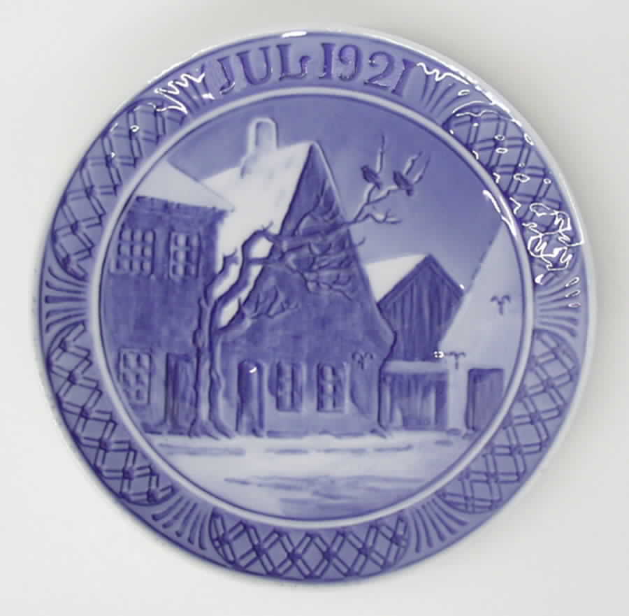 Annual Christmas Plate Aabenraa Marketplace - No Box by Royal Copenhagen-1