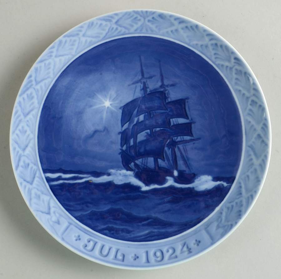 Annual Christmas Plate Schooner At Sea Christmas Night - No Box by Royal Copenhagen-1