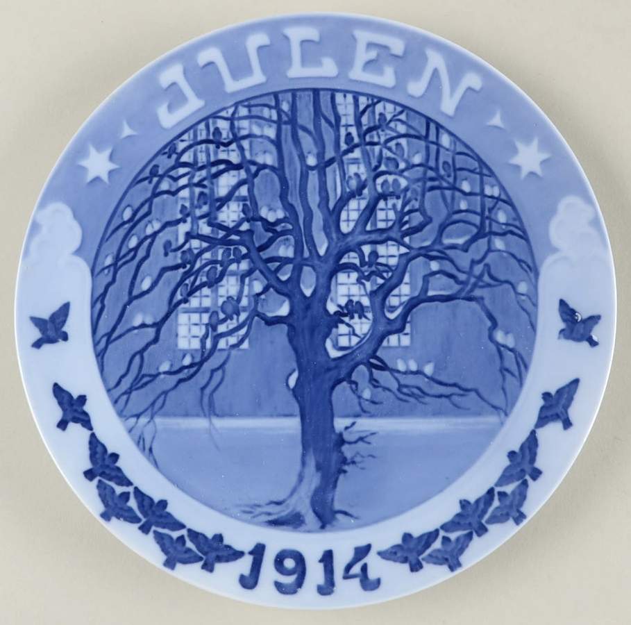 Annual Christmas Plate Holy Spirit Church - No Box by Royal Copenhagen-1