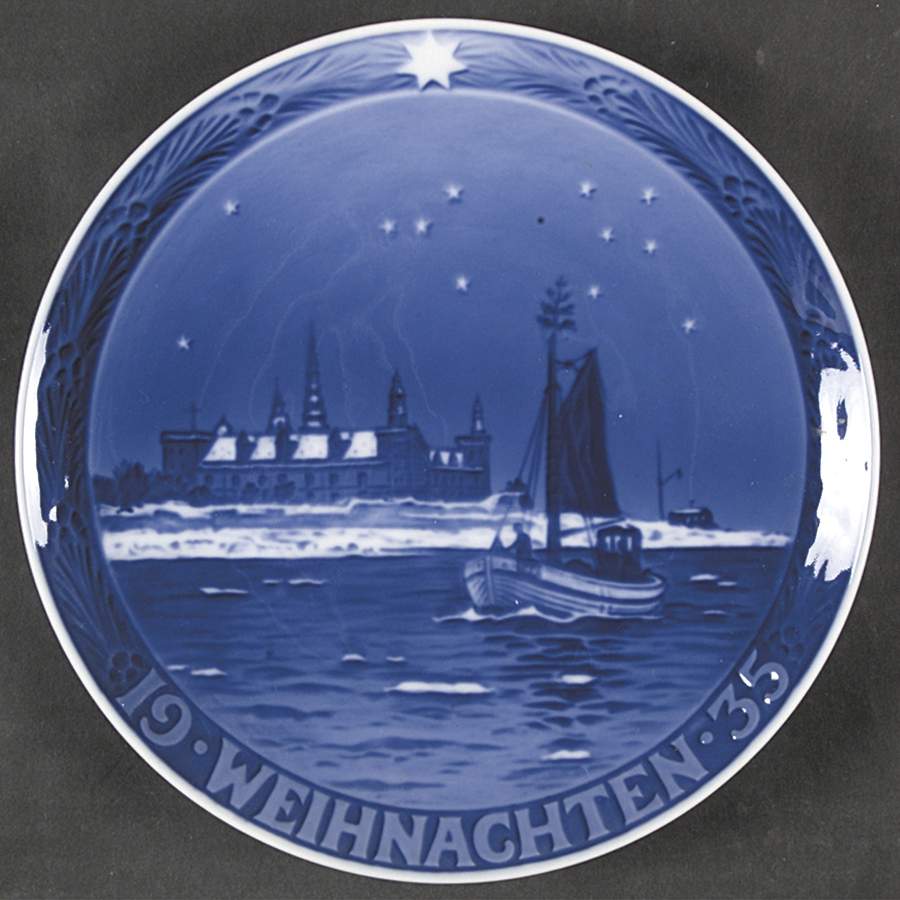 Annual Christmas Plate Kronburg Castle -Germany - No Box by Royal Copenhagen-1