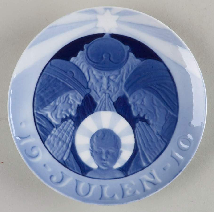 Annual Christmas Plate The Magi - No Box by Royal Copenhagen-1