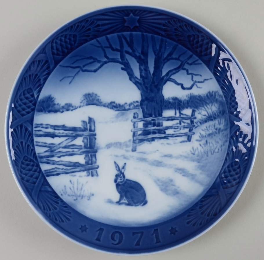 Annual Christmas Plate Hare In Winter - No Box by Royal Copenhagen-1