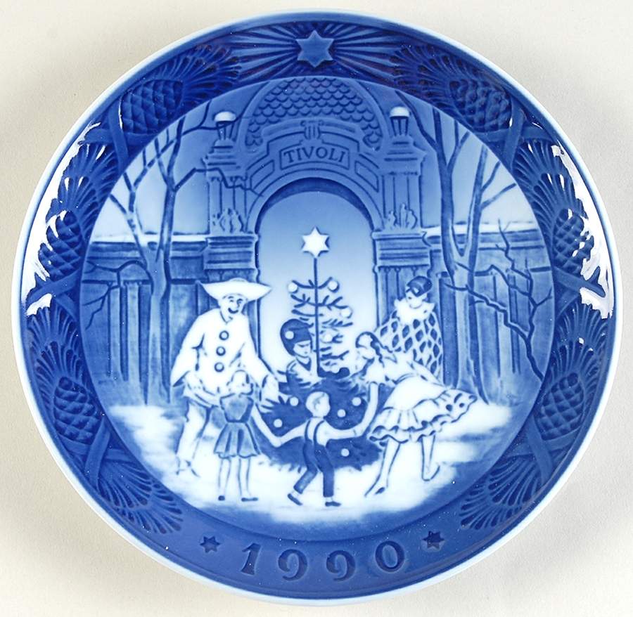 Annual Christmas Plate Christmas At Tivoli - No Box by Royal Copenhagen-1
