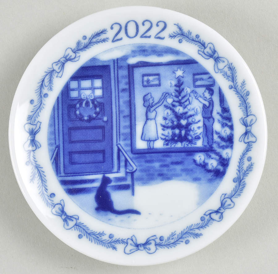 Christmas Plaquettes Cat Waiting Patiently - No Box by Royal Copenhagen-1