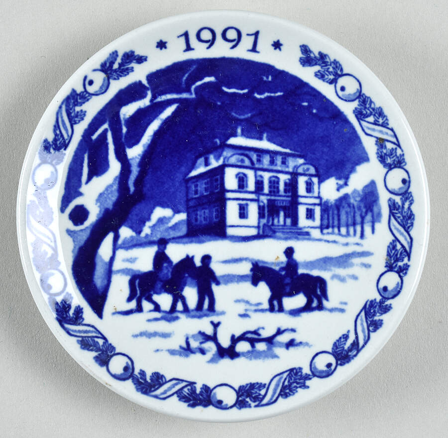 Christmas Plaquettes The Hermitage - No Box by Royal Copenhagen-1