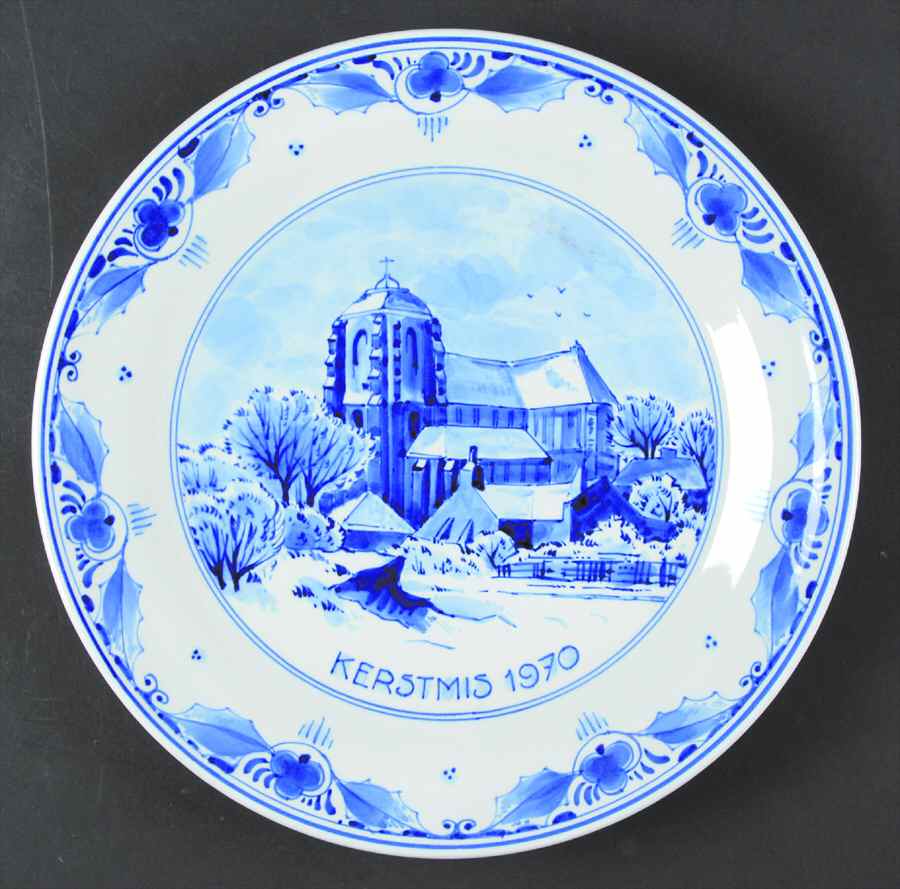Royal Delft Christmas Plates Cathedral In Veere - No Box by Royal Delft-1