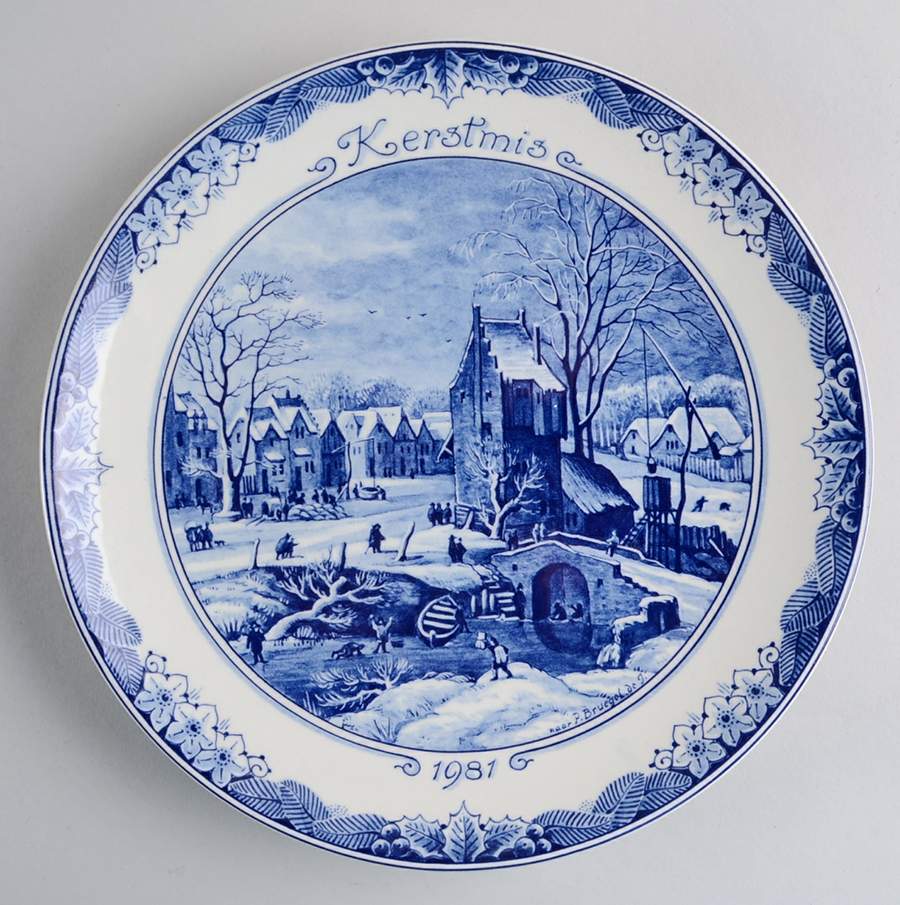 Royal Delft Christmas Plates Winter Scene - Boxed by Royal Delft-1