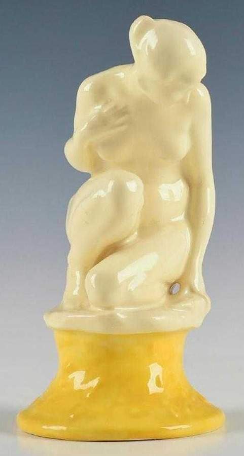 Royal Doulton Figurine Female Study-Kingcups/Base - With Box Bx1245 by Royal Doulton-1