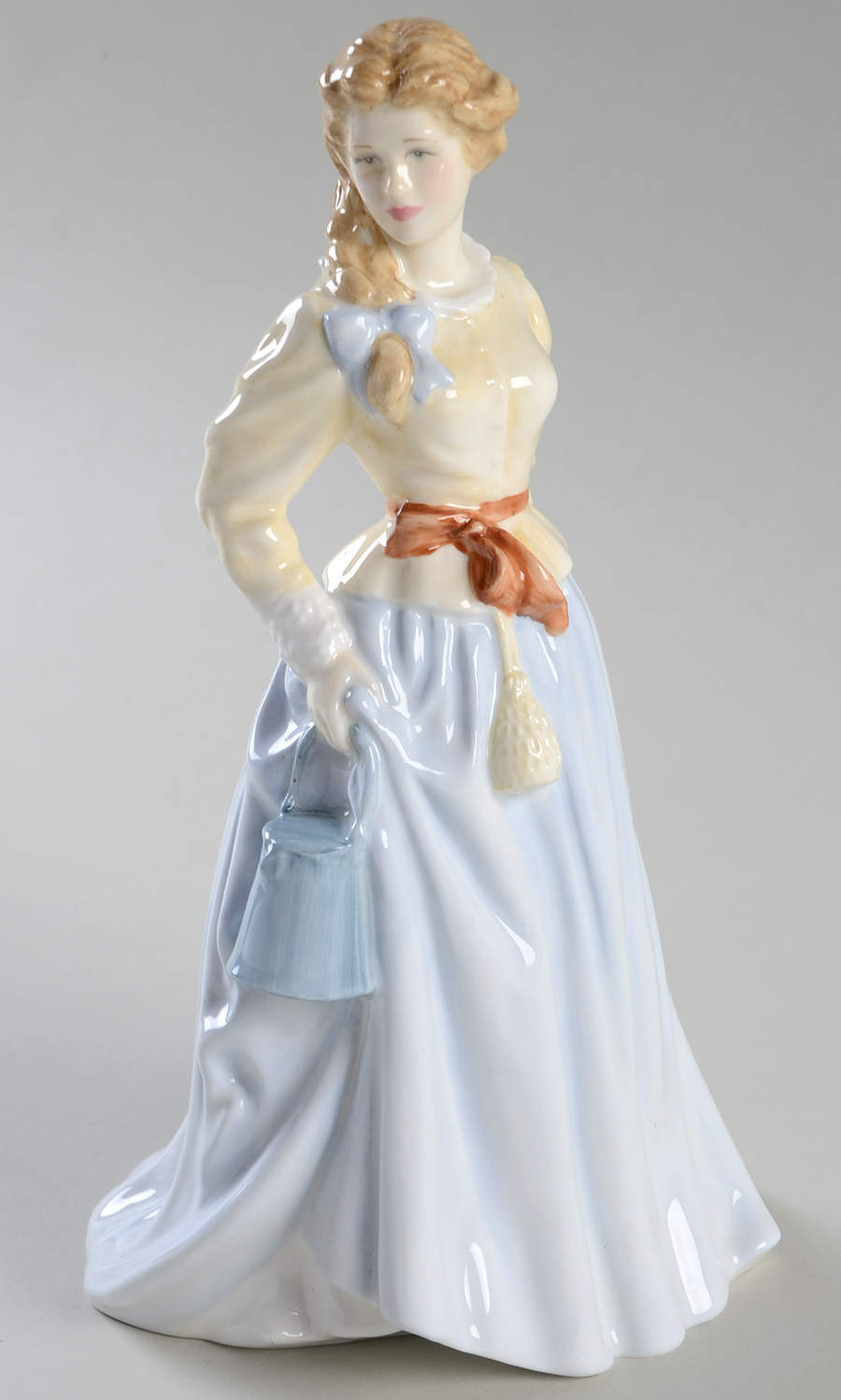 Royal Doulton Figurine Fair Maid - Nb1003, No Box by Royal Doulton-1