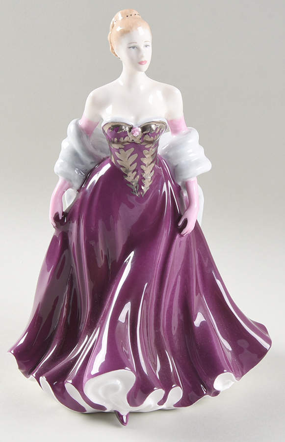 Royal Doulton Figurine True Love - No Box Nb1752 by Royal Doulton-1