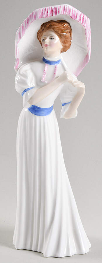 Royal Doulton Figurine Lilian In Summer - Nb642, No Box by Royal Doulton-1
