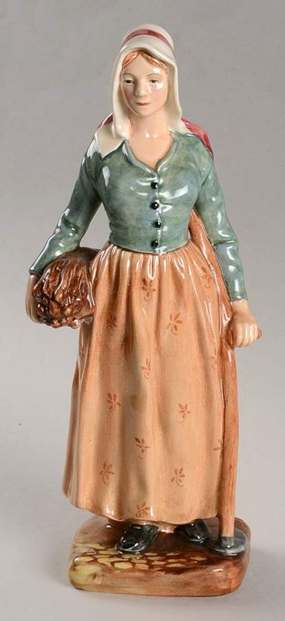 Royal Doulton Figurine French Peasant - Nb763, No Box by Royal Doulton-1