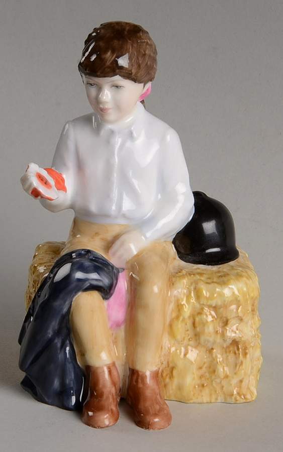 Royal Doulton Figurine First Prize - Nb1046, No Box by Royal Doulton-1