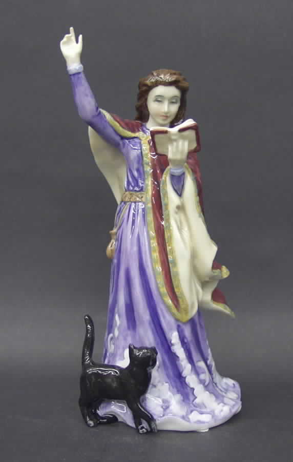 Royal Doulton Figurine Sorceress - Nb999, No Box by Royal Doulton-1