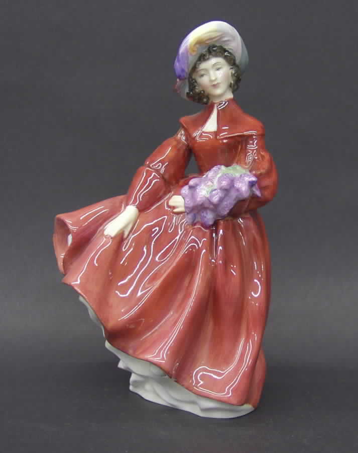 Royal Doulton Figurine Lilac Time - Nb941, No Box by Royal Doulton-1