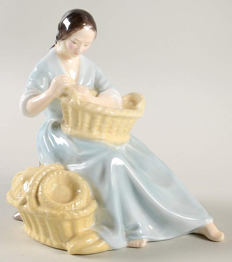 Royal Doulton Figurine Basket Weaver - No Box Nb1803 by Royal Doulton-1