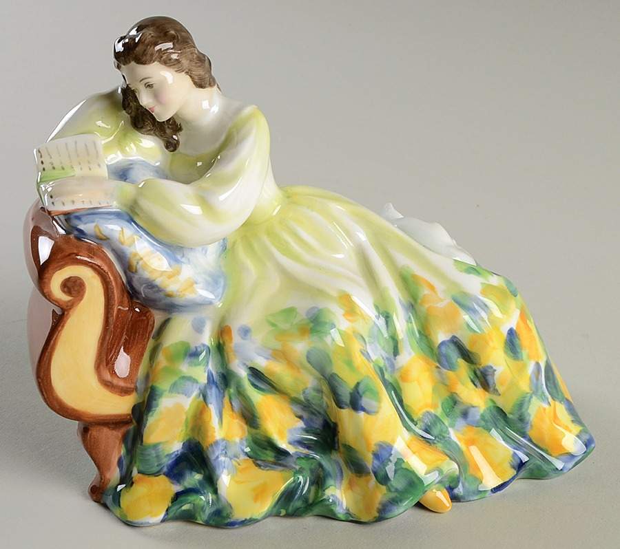 Royal Doulton Figurine Solitude - Nb1104, No Box by Royal Doulton-1
