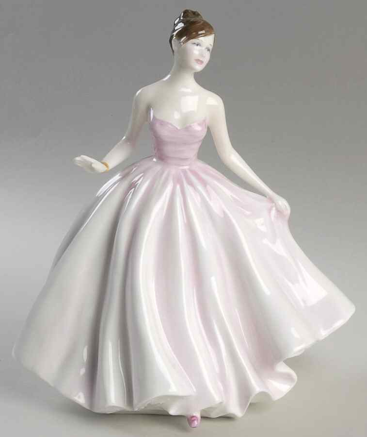 Royal Doulton Figurine Special Moments - Nb1092, No Box by Royal Doulton-1