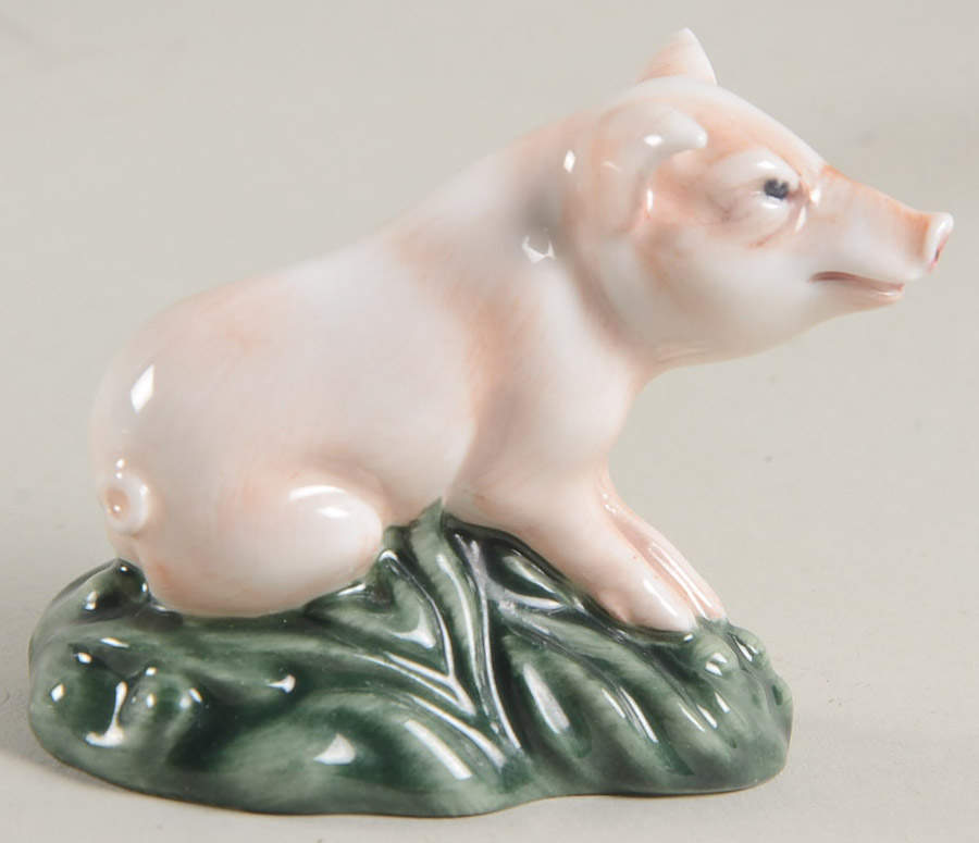 Animals Piglet Style Five - Nb833, No Box by Royal Doulton-1