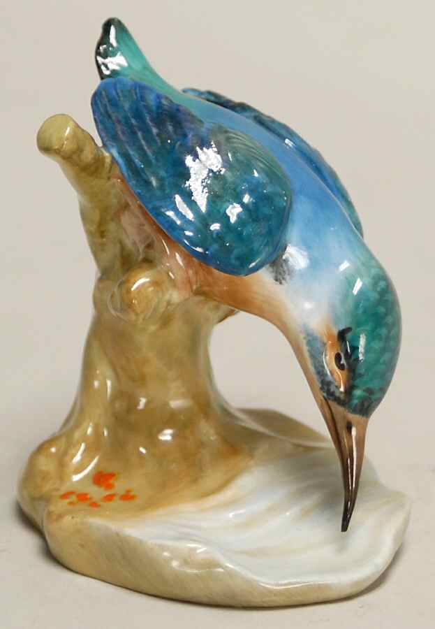 Animals Kingfisher On Stump-Small - Boxed by Royal Doulton-1