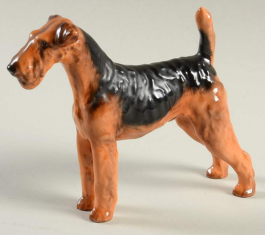 Animals Airdale Terrier-Cotsford Topsail - Boxed by Royal Doulton-1