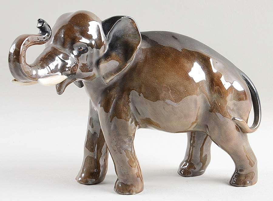 Animals Elephant-Trunk In Salute-Gray - Boxed by Royal Doulton-1
