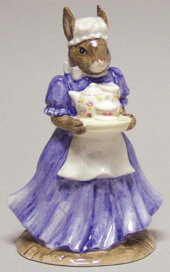 Bunnykins Figurines Mother-Intl Collectors Club - No Box by Royal Doulton-1