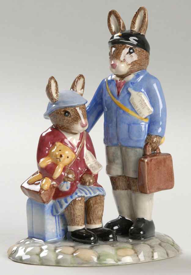 Bunnykins Figurines Evacuees Boy & Girl-Wwii - Boxed by Royal Doulton-1
