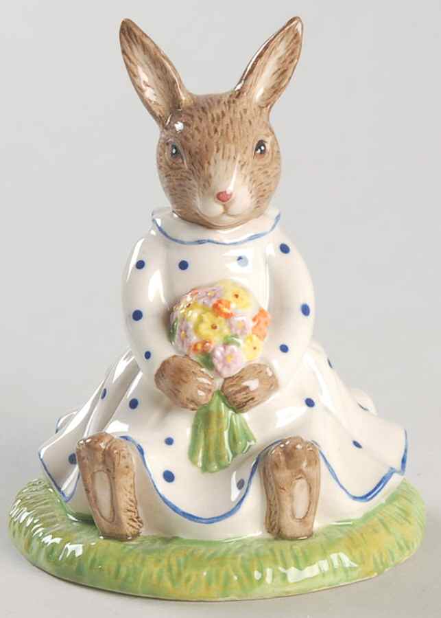 Bunnykins Figurines Susan - With Box-Bx563 by Royal Doulton-1