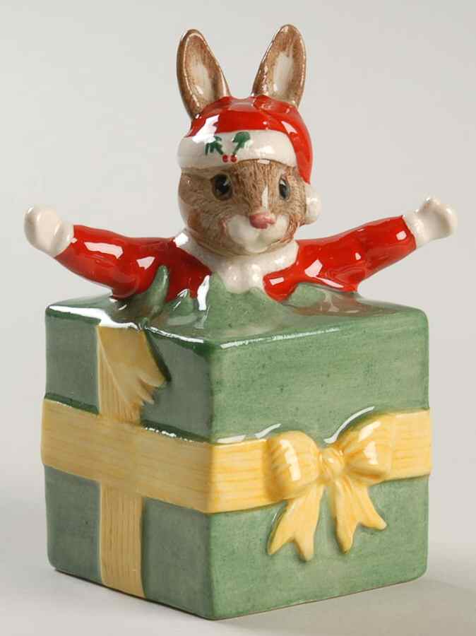 Bunnykins Figurines Santa's Helper-Pascoe & Company - Boxed by Royal Doulton-1
