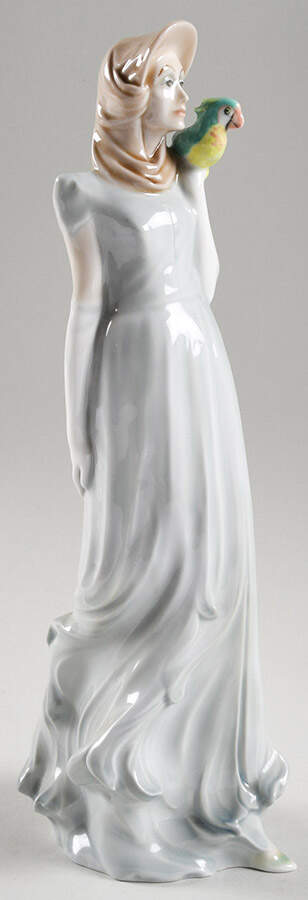 Elegance Collection Danielle - Boxed by Royal Doulton-1