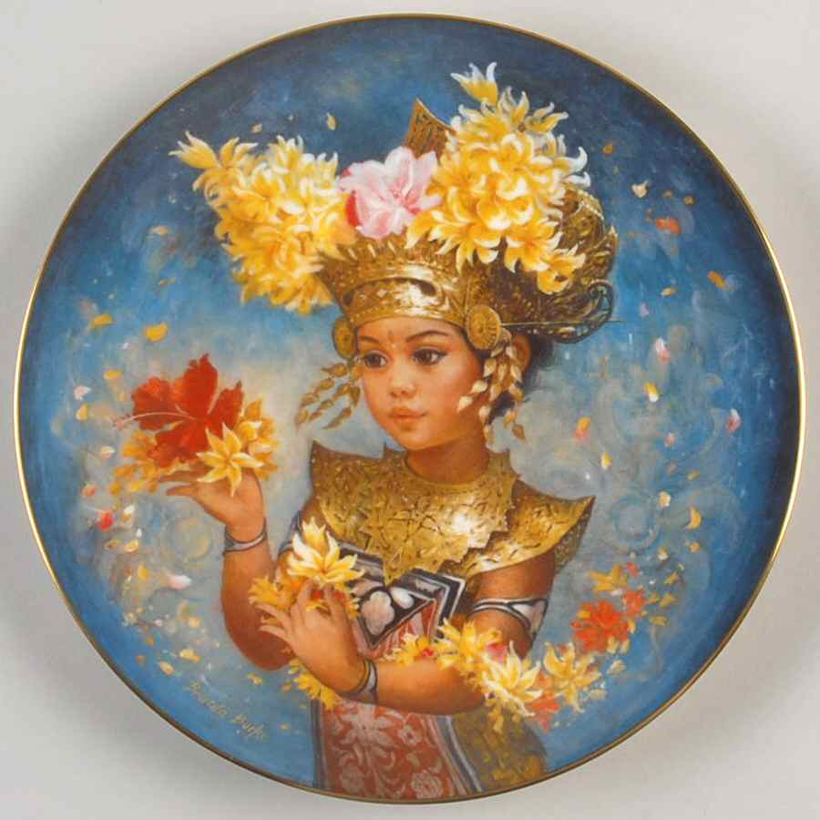 Festival Children of the World Mariani-Bali - No Box by Royal Doulton-1