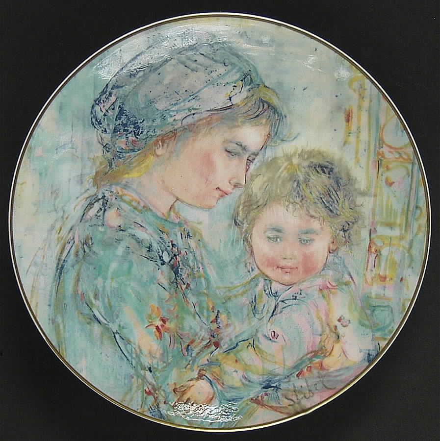Mother and Child Colette And Child - With Box by Royal Doulton-1
