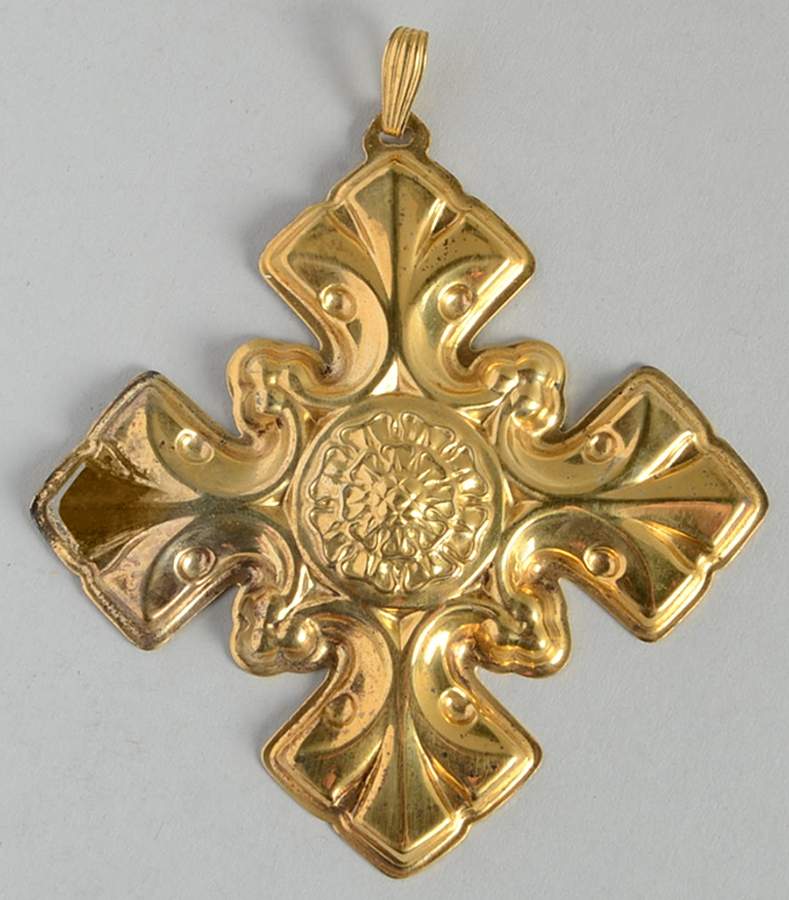 Christmas Cross-Gold Vermeil 1976-Cross - Boxed by Reed & Barton-1
