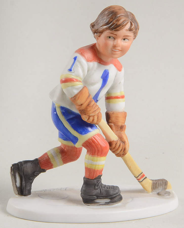 Mcclellands Figurine Center Ice - No Box by Reco-1